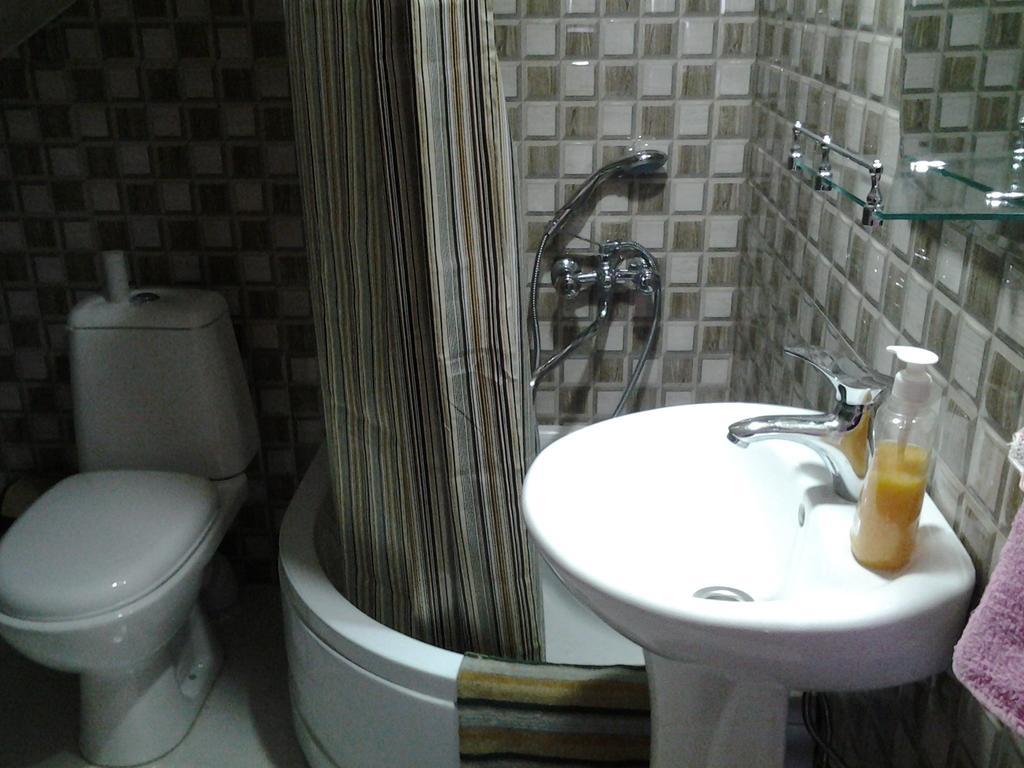 Mari Guest House Telavi Ngoại thất bức ảnh