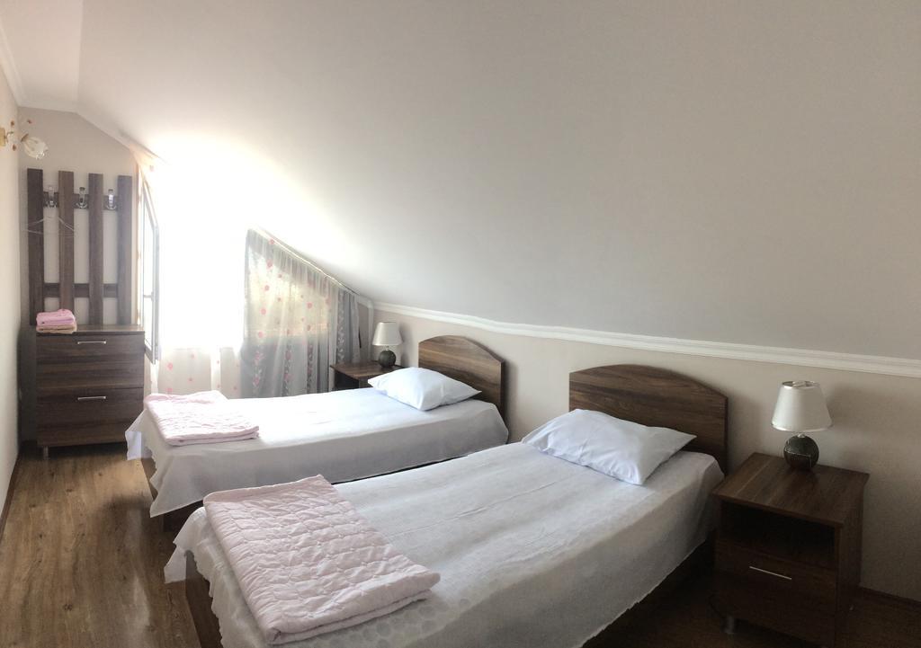 Mari Guest House Telavi Ngoại thất bức ảnh