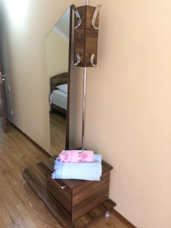Mari Guest House Telavi Ngoại thất bức ảnh