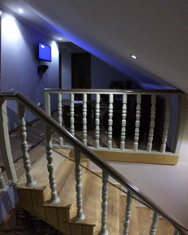 Mari Guest House Telavi Ngoại thất bức ảnh