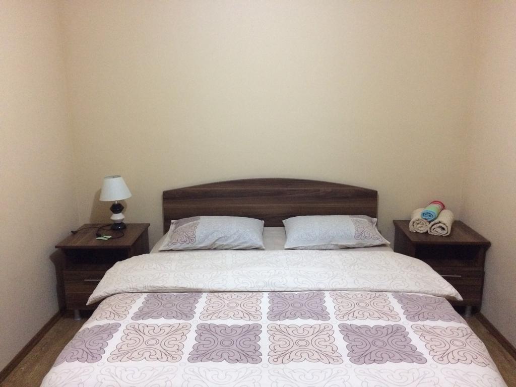 Mari Guest House Telavi Ngoại thất bức ảnh