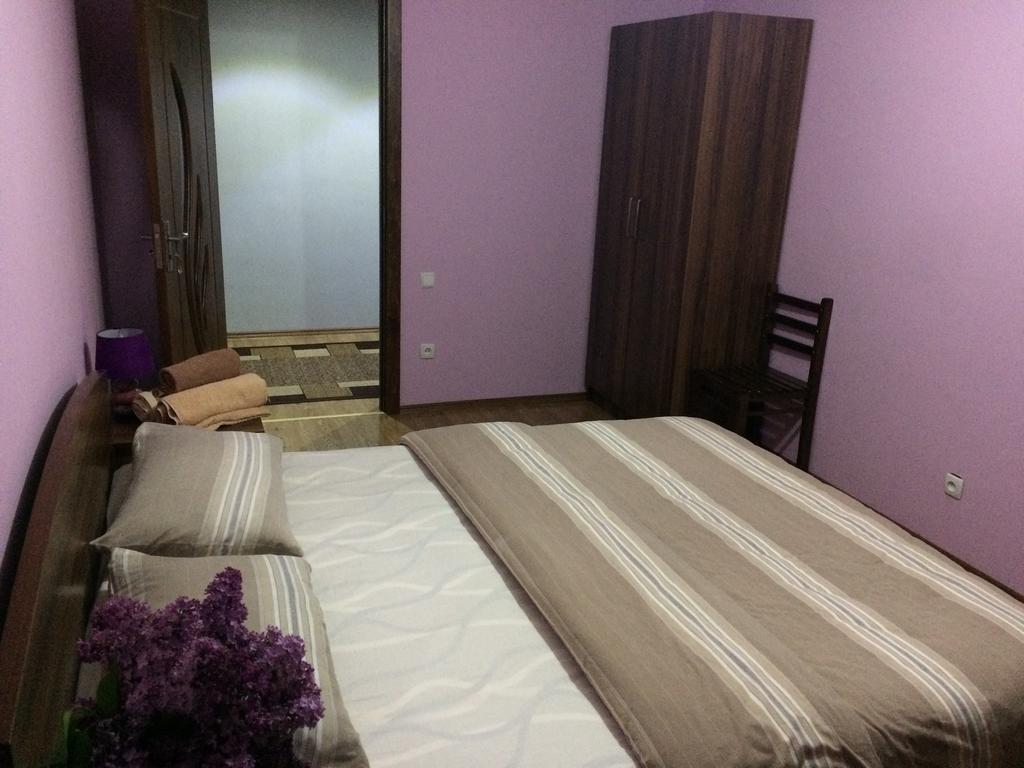 Mari Guest House Telavi Ngoại thất bức ảnh