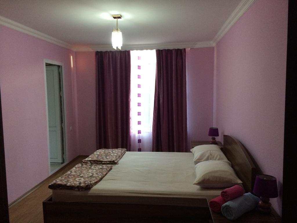 Mari Guest House Telavi Ngoại thất bức ảnh