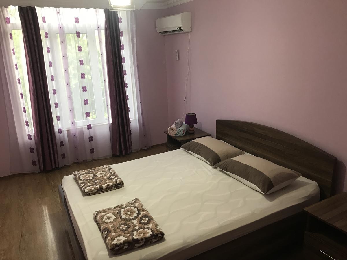 Mari Guest House Telavi Ngoại thất bức ảnh